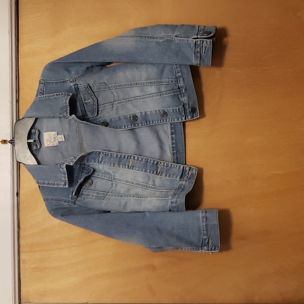 Womens size M 7/8 denim jacket